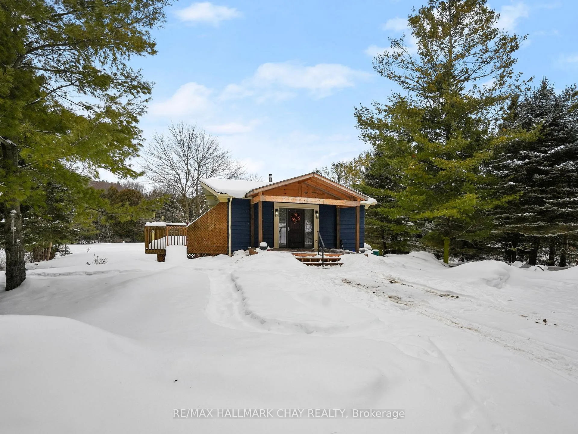 Photo 2 of 1 Pine River Crescent, Mulmur, Rural Mulmur — HOMEH