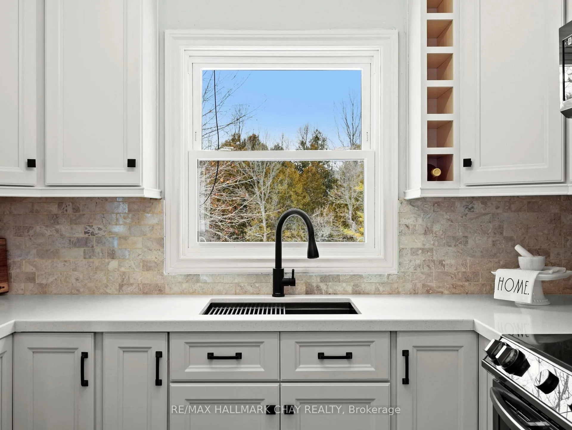 Photo 9 of 1 Pine River Crescent, Mulmur, Rural Mulmur — HOMEH