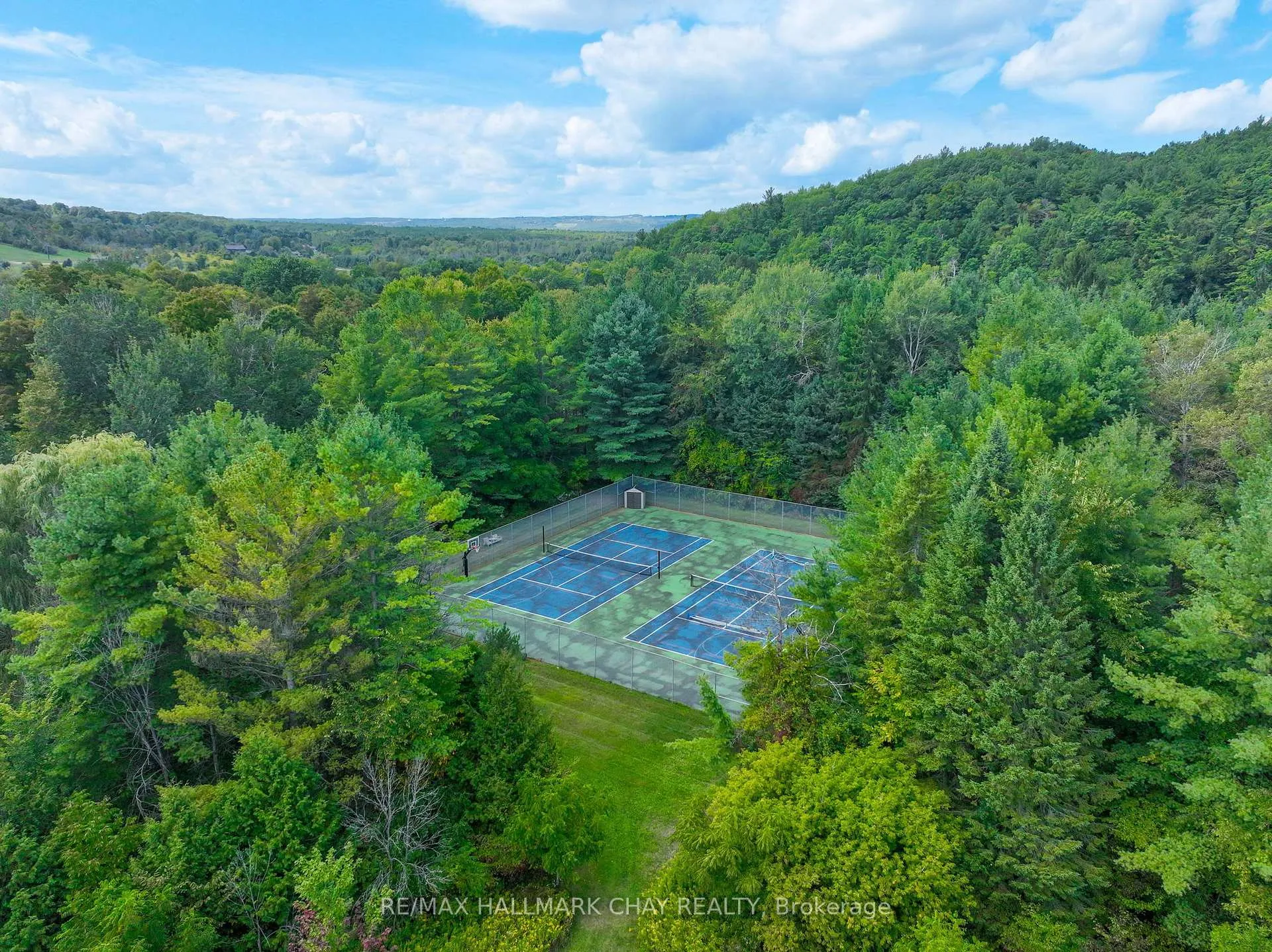 Photo 43 of 1 Pine River Crescent, Mulmur, Rural Mulmur — HOMEH