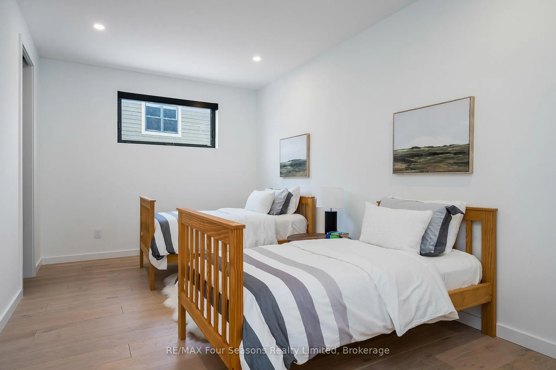 Photo 22 of 126 Courchevel Crescent, Blue Mountains — HOMEH