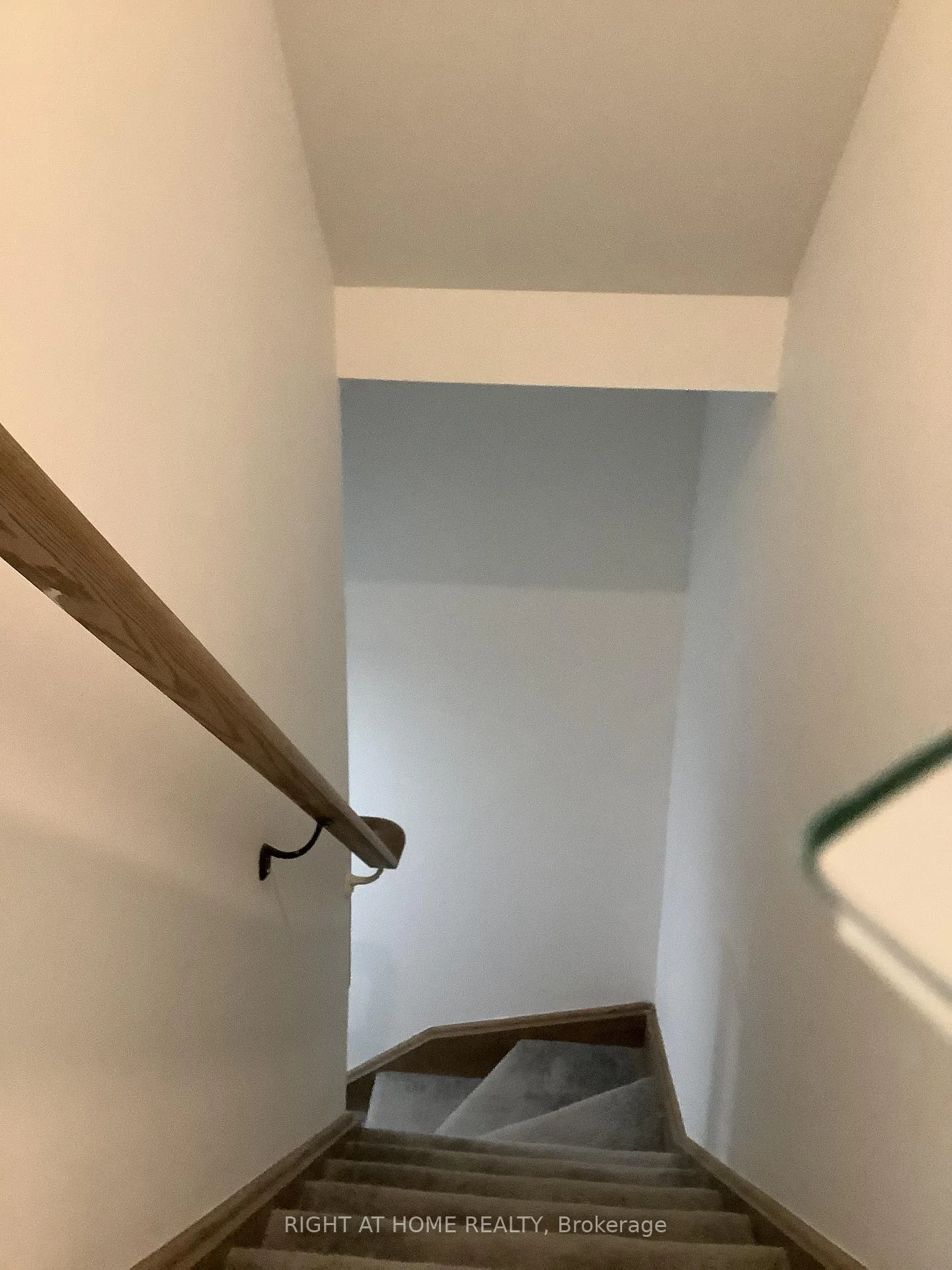 Photo 2 of Unit Basement, 14 Connell Drive, Georgina, Keswick North — HOMEH