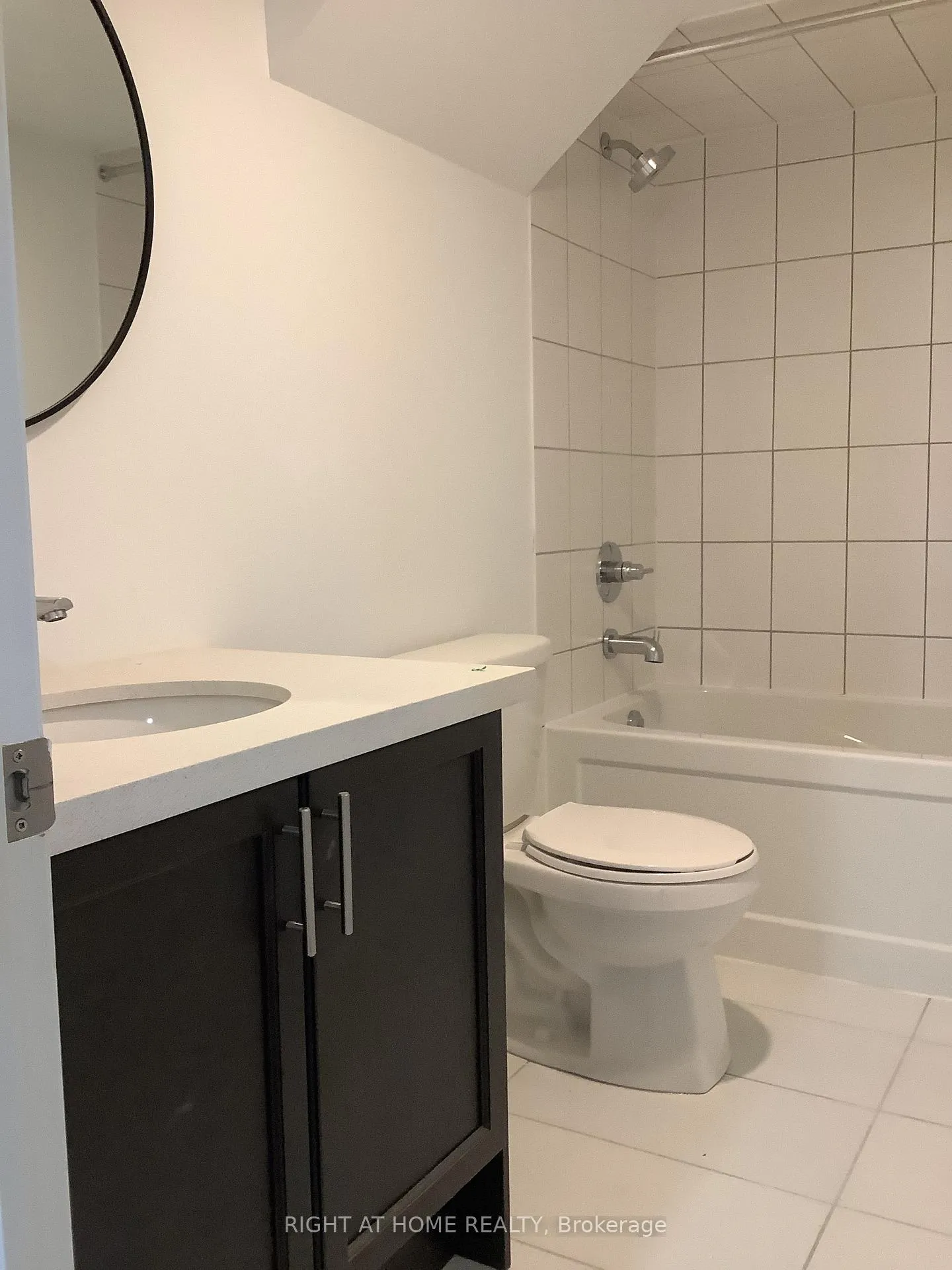 Photo 11 of Unit Basement, 14 Connell Drive, Georgina, Keswick North — HOMEH