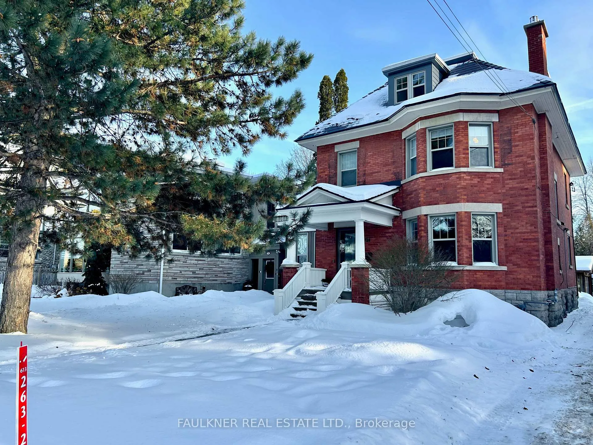 Photo 1 of 724 Echo Drive, Ottawa, Old Ottawa South — HOMEH