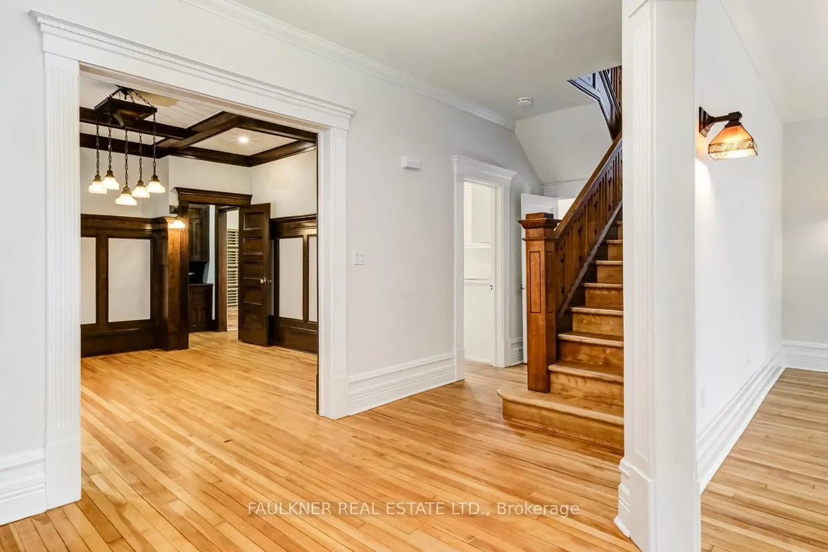 Photo 7 of 724 Echo Drive, Ottawa, Old Ottawa South — HOMEH