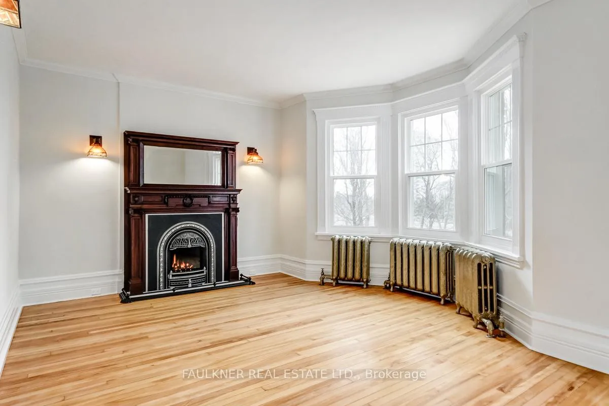 Photo 9 of 724 Echo Drive, Ottawa, Old Ottawa South — HOMEH