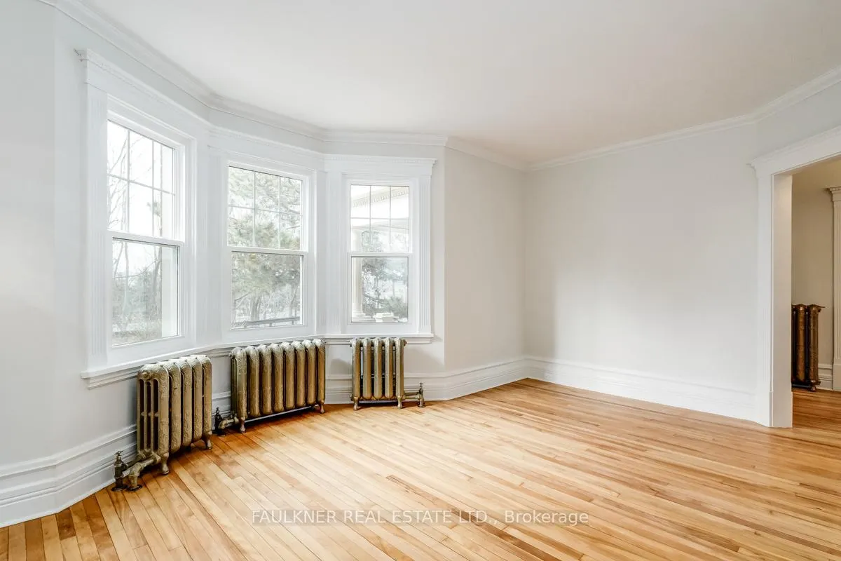 Photo 10 of 724 Echo Drive, Ottawa, Old Ottawa South — HOMEH
