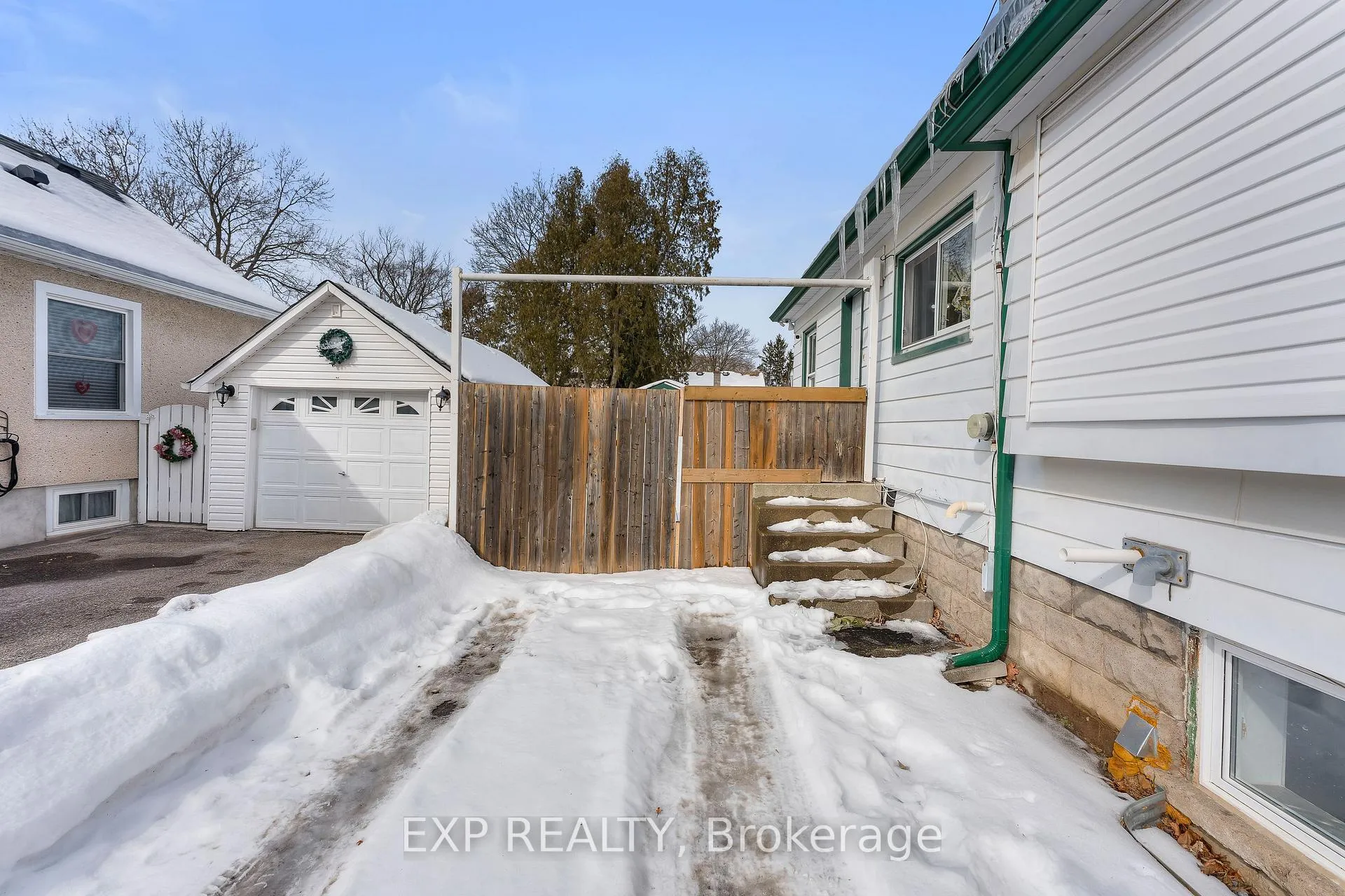 Photo 4 of 129 Beech Street, St. Catharines, Downtown — HOMEH