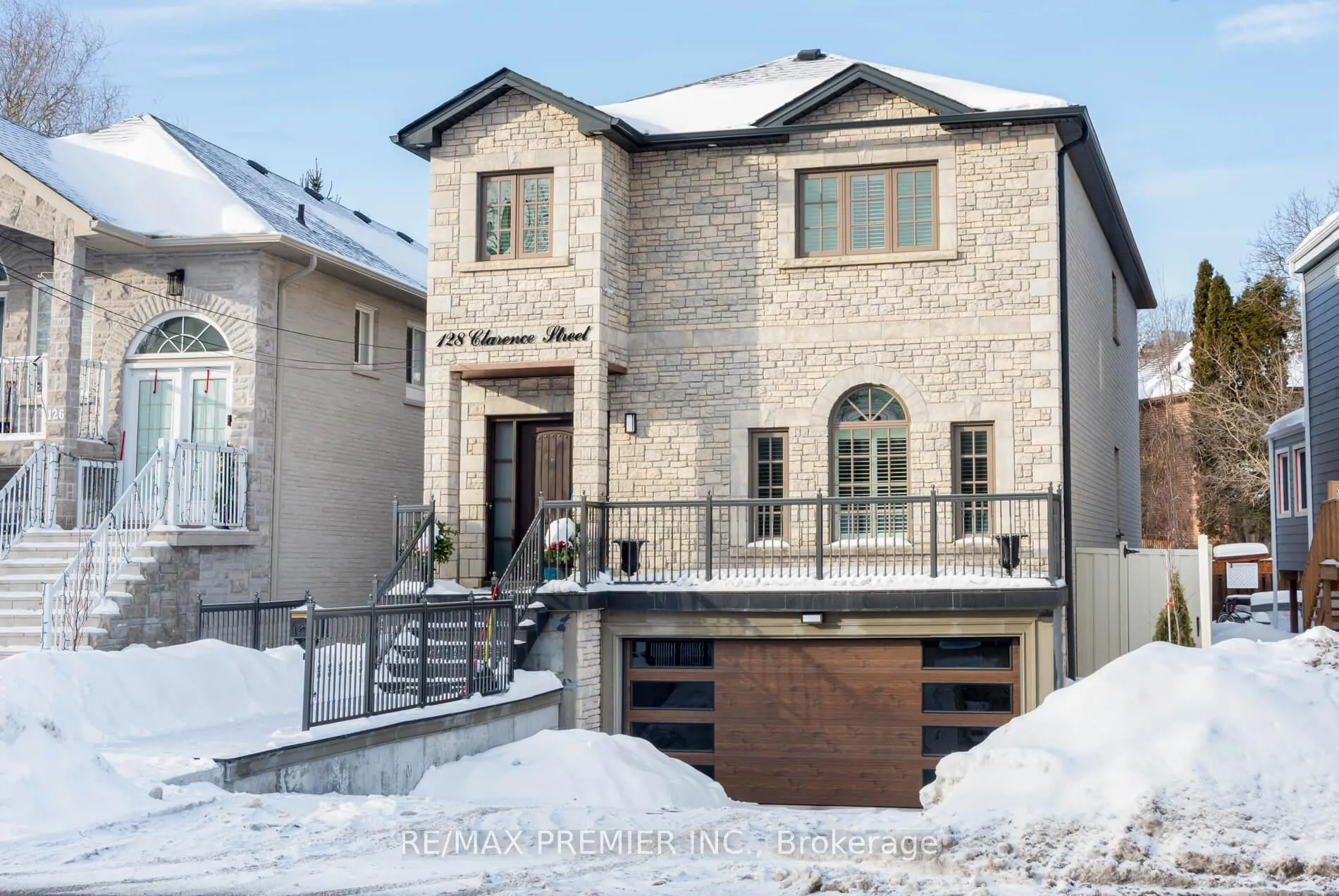 Photo 1 of 128 Clarence Street, Vaughan, West Woodbridge — HOMEH
