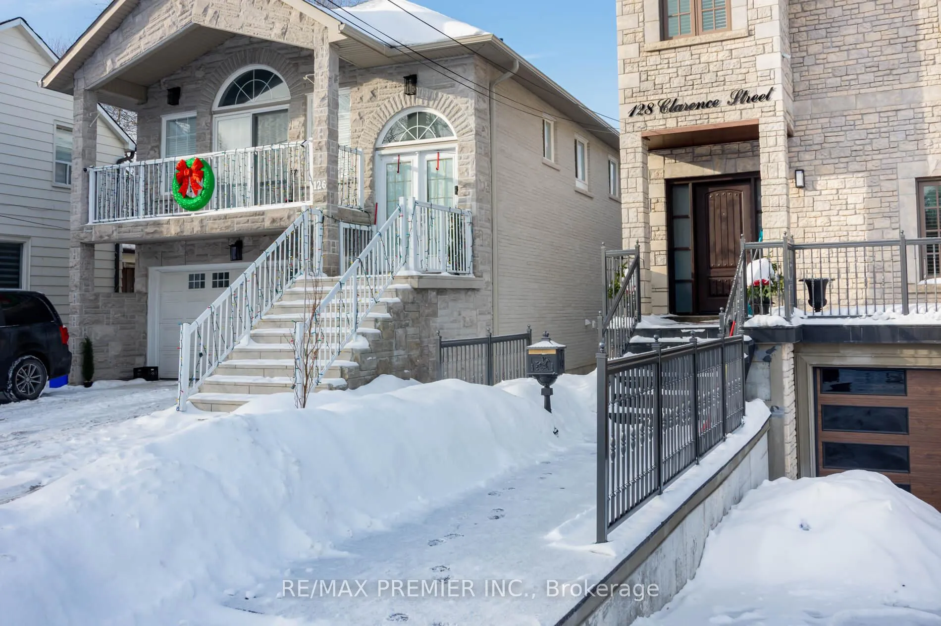 Photo 2 of 128 Clarence Street, Vaughan, West Woodbridge — HOMEH