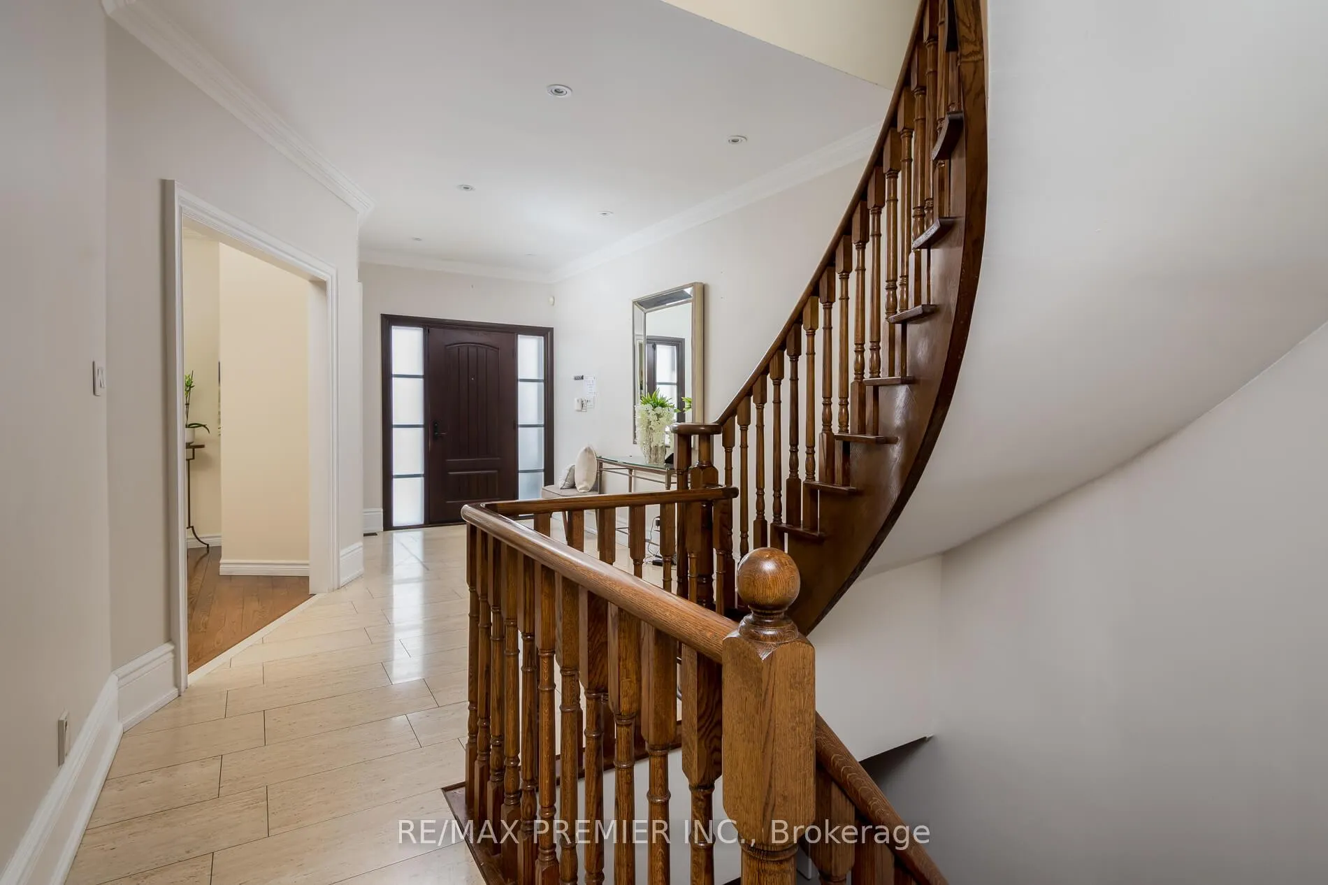 Photo 5 of 128 Clarence Street, Vaughan, West Woodbridge — HOMEH