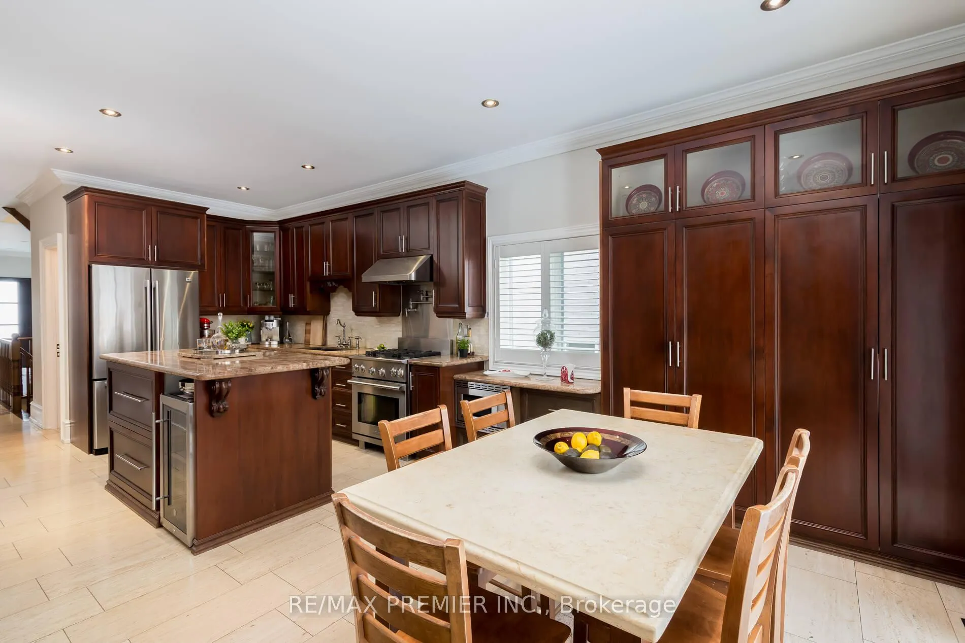Photo 13 of 128 Clarence Street, Vaughan, West Woodbridge — HOMEH