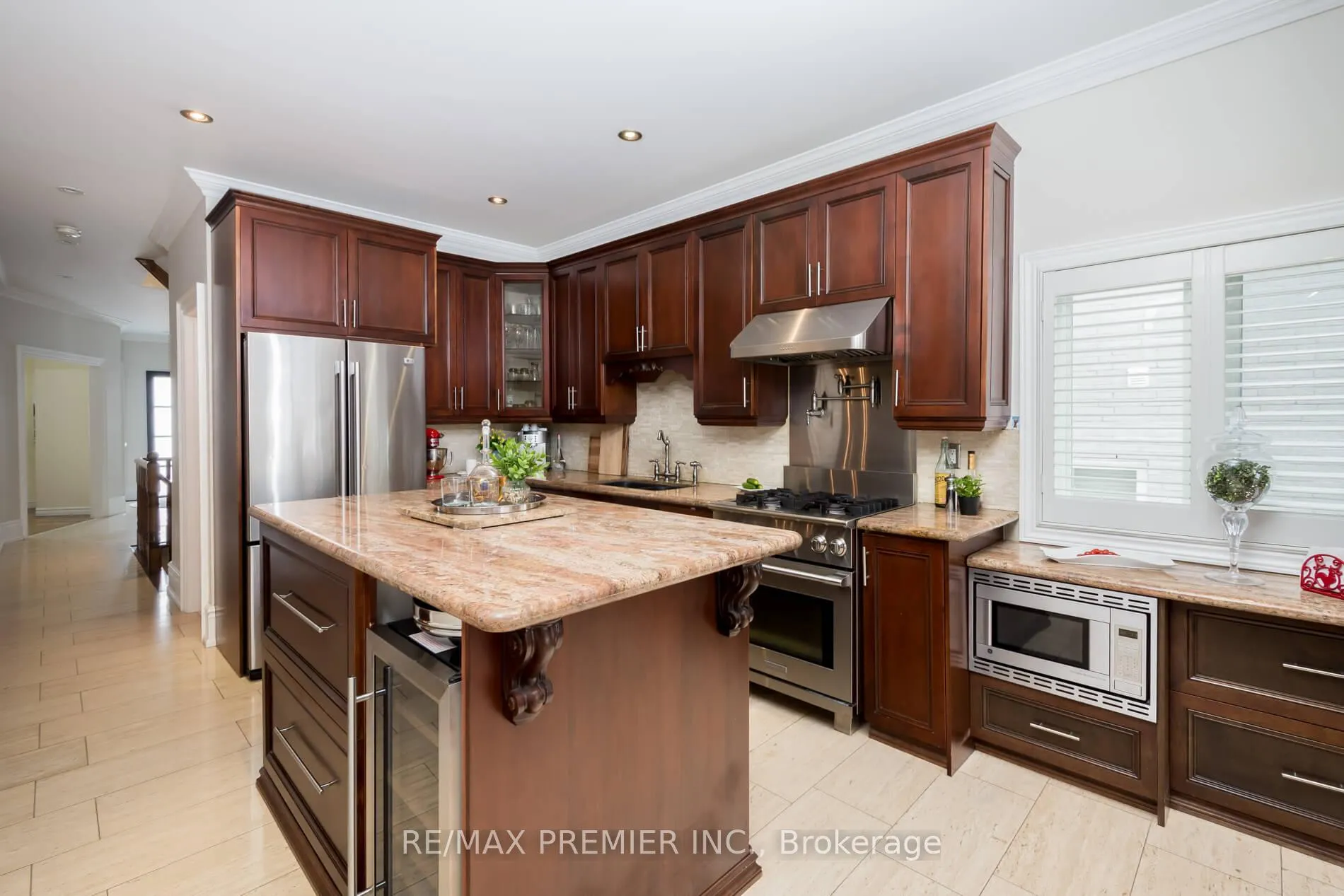 Photo 14 of 128 Clarence Street, Vaughan, West Woodbridge — HOMEH