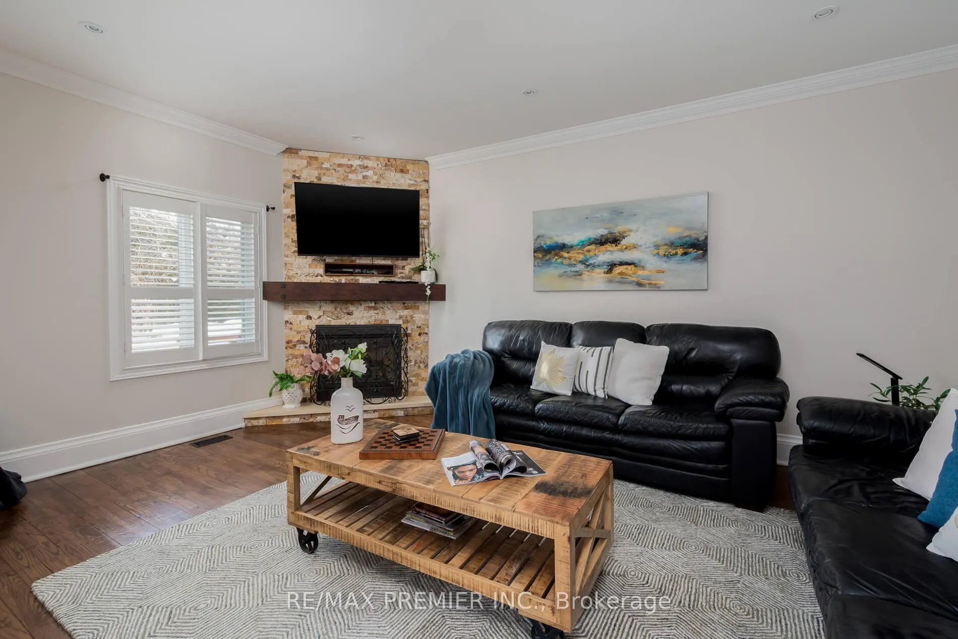 Photo 18 of 128 Clarence Street, Vaughan, West Woodbridge — HOMEH