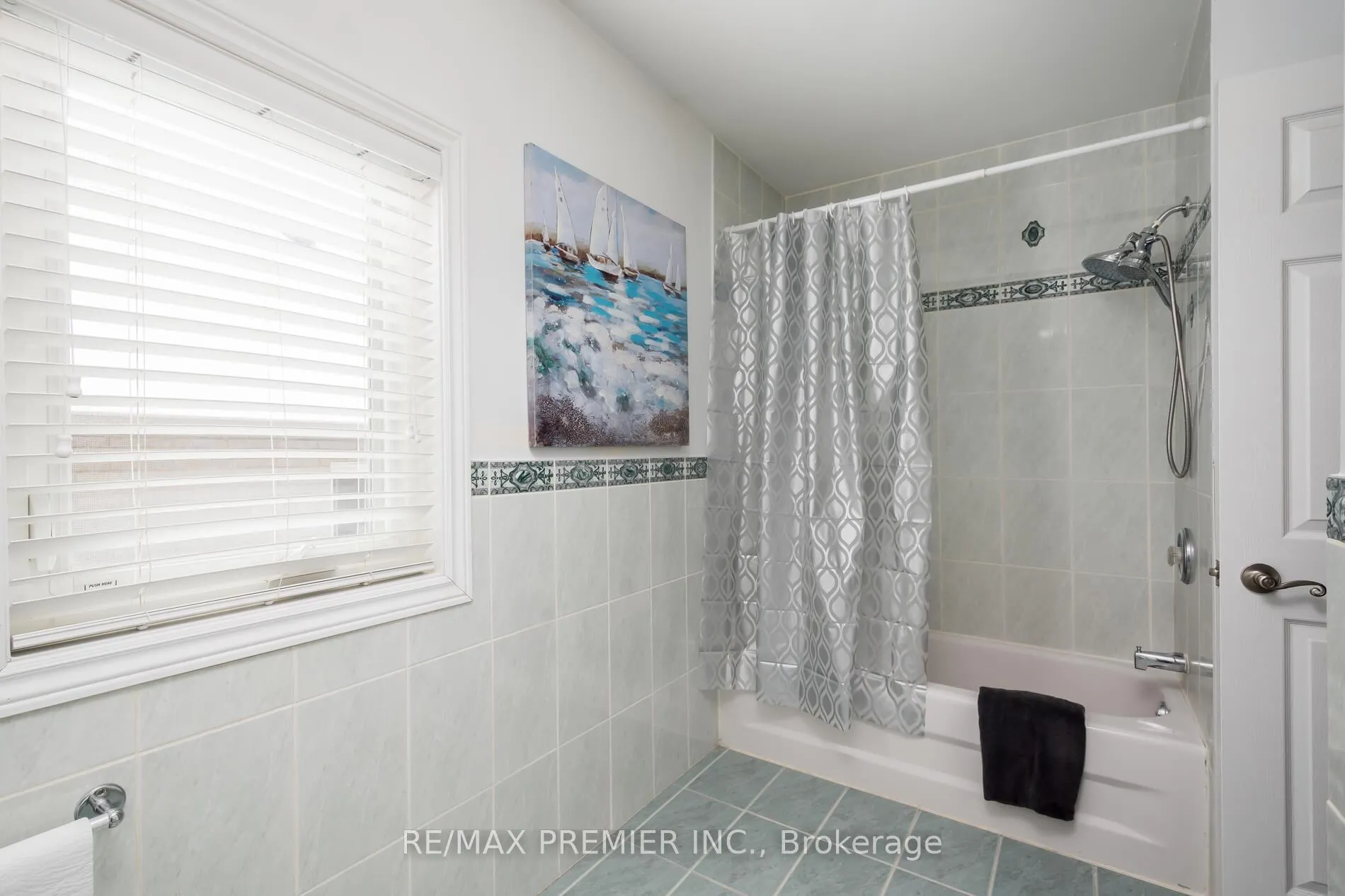 Photo 32 of 128 Clarence Street, Vaughan, West Woodbridge — HOMEH