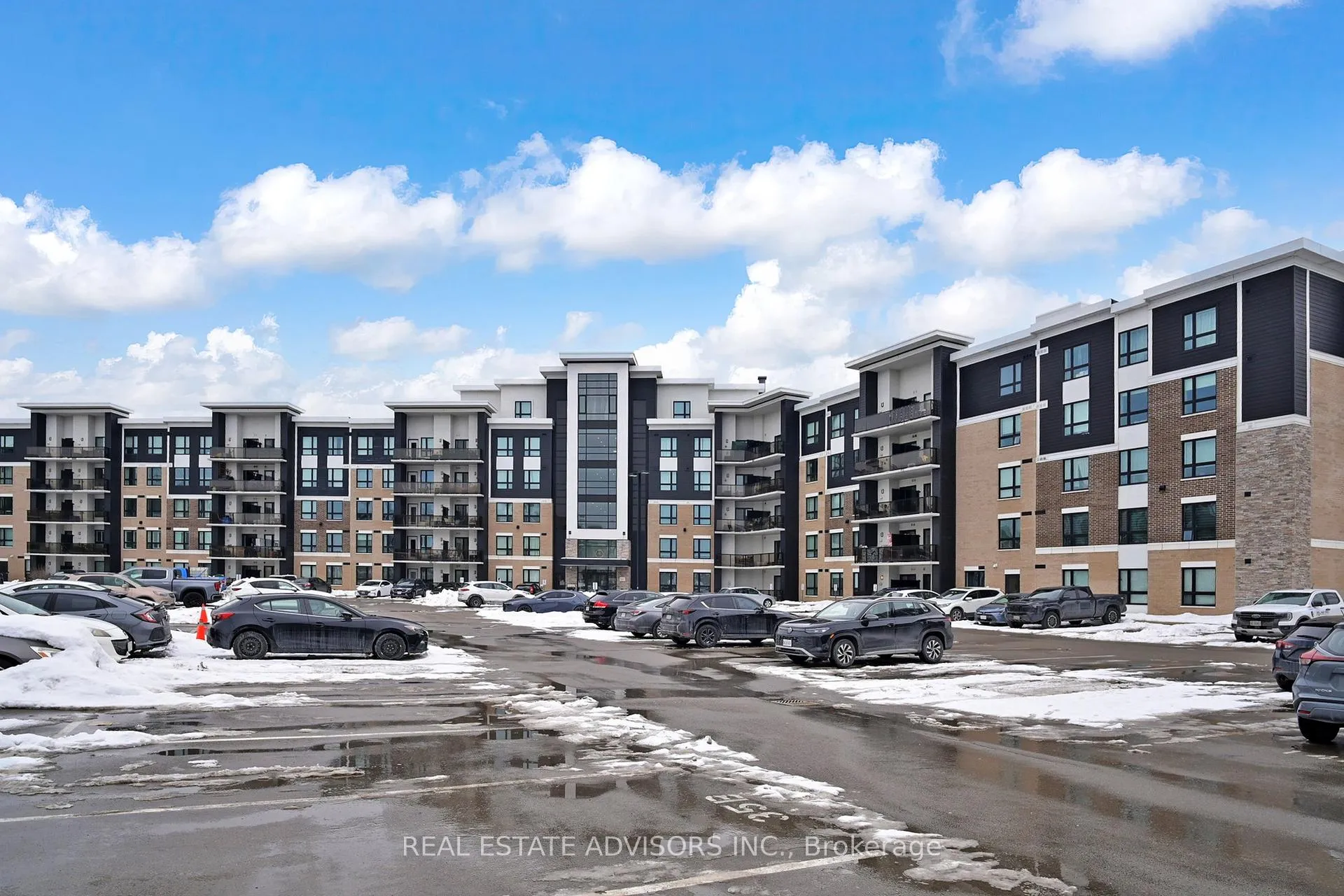Front of Unit 306, 630 Sauve Street