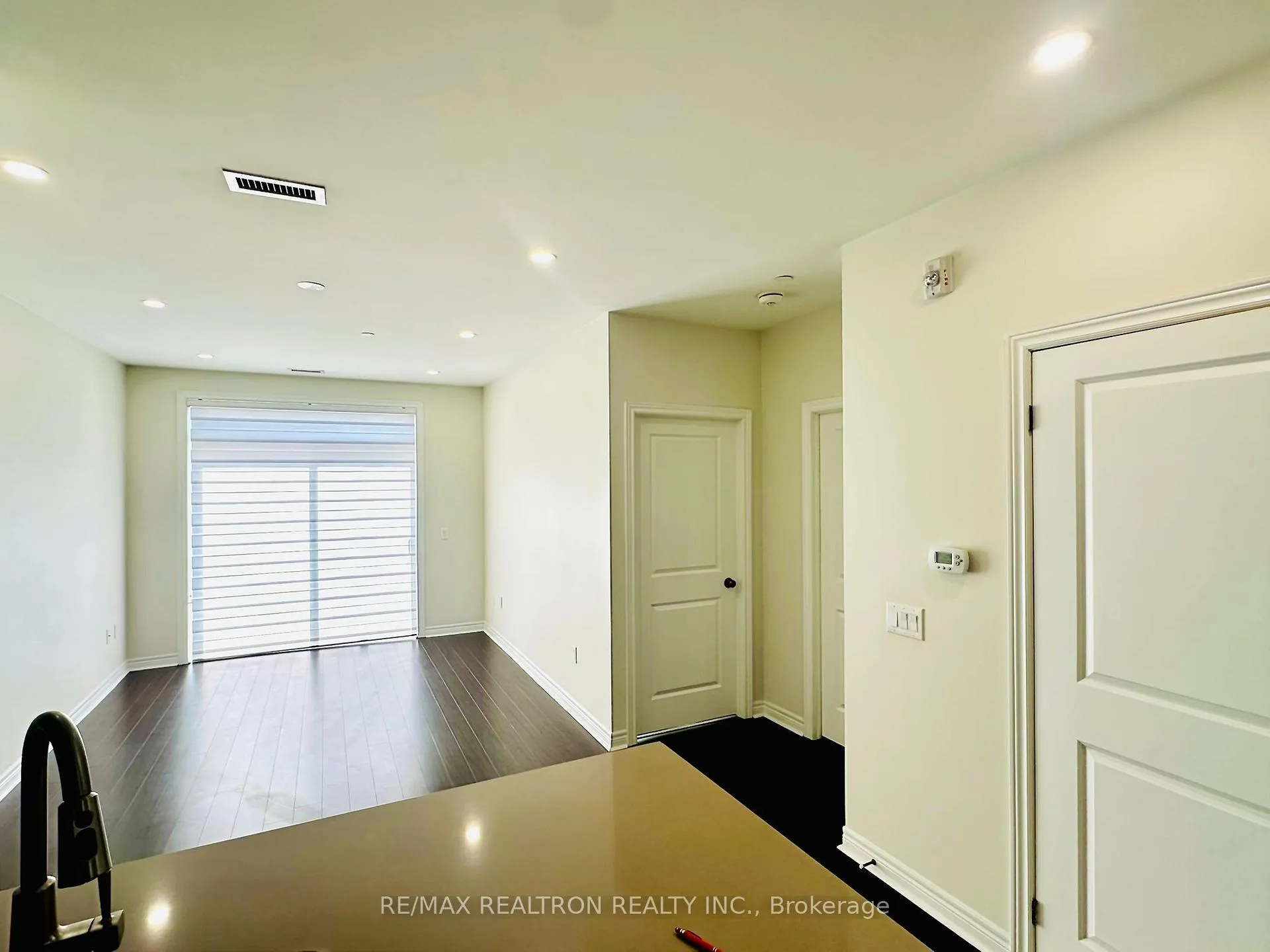 Photo 9 of Unit 112, 7325 Markham Road, Markham, Cedarwood — HOMEH