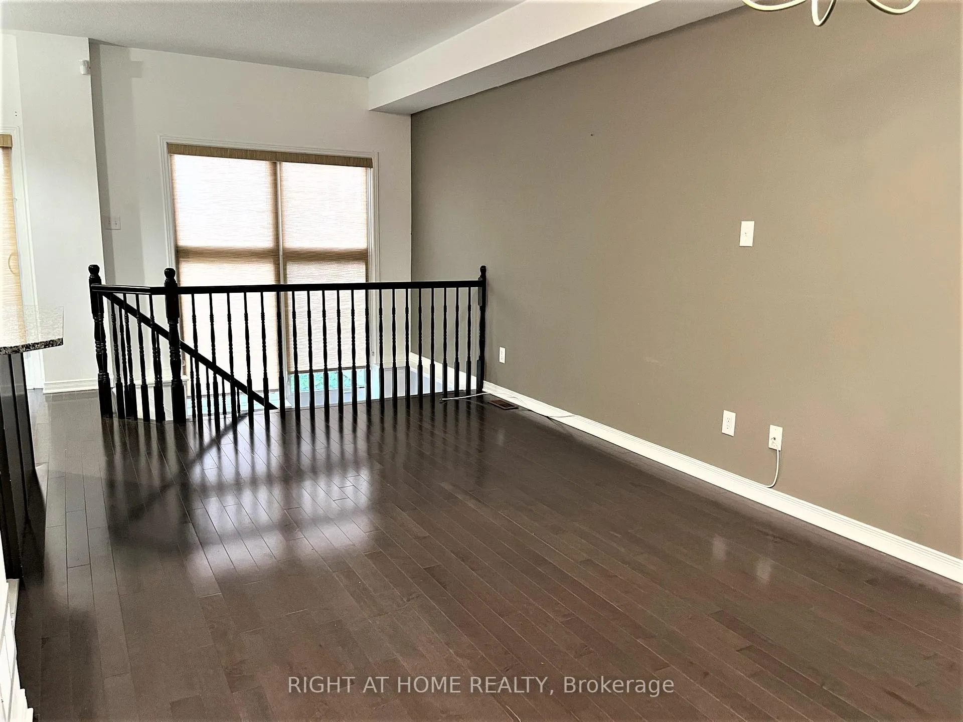 Photo 6 of 39 Dundalk Private, Ottawa, Barrhaven - Stonebridge — HOMEH