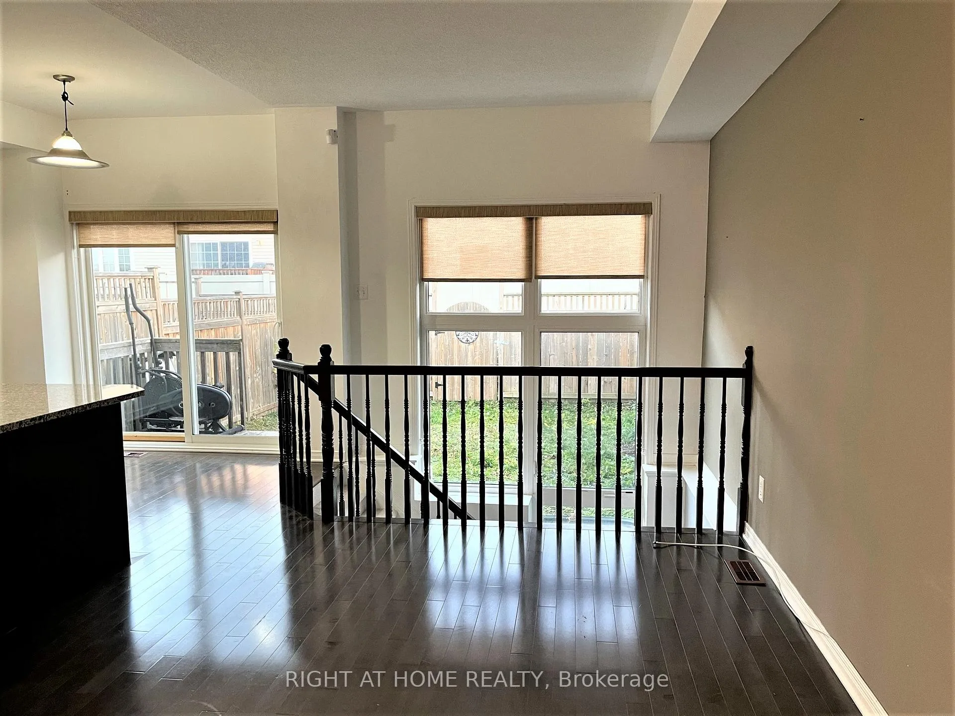 Photo 7 of 39 Dundalk Private, Ottawa, Barrhaven - Stonebridge — HOMEH
