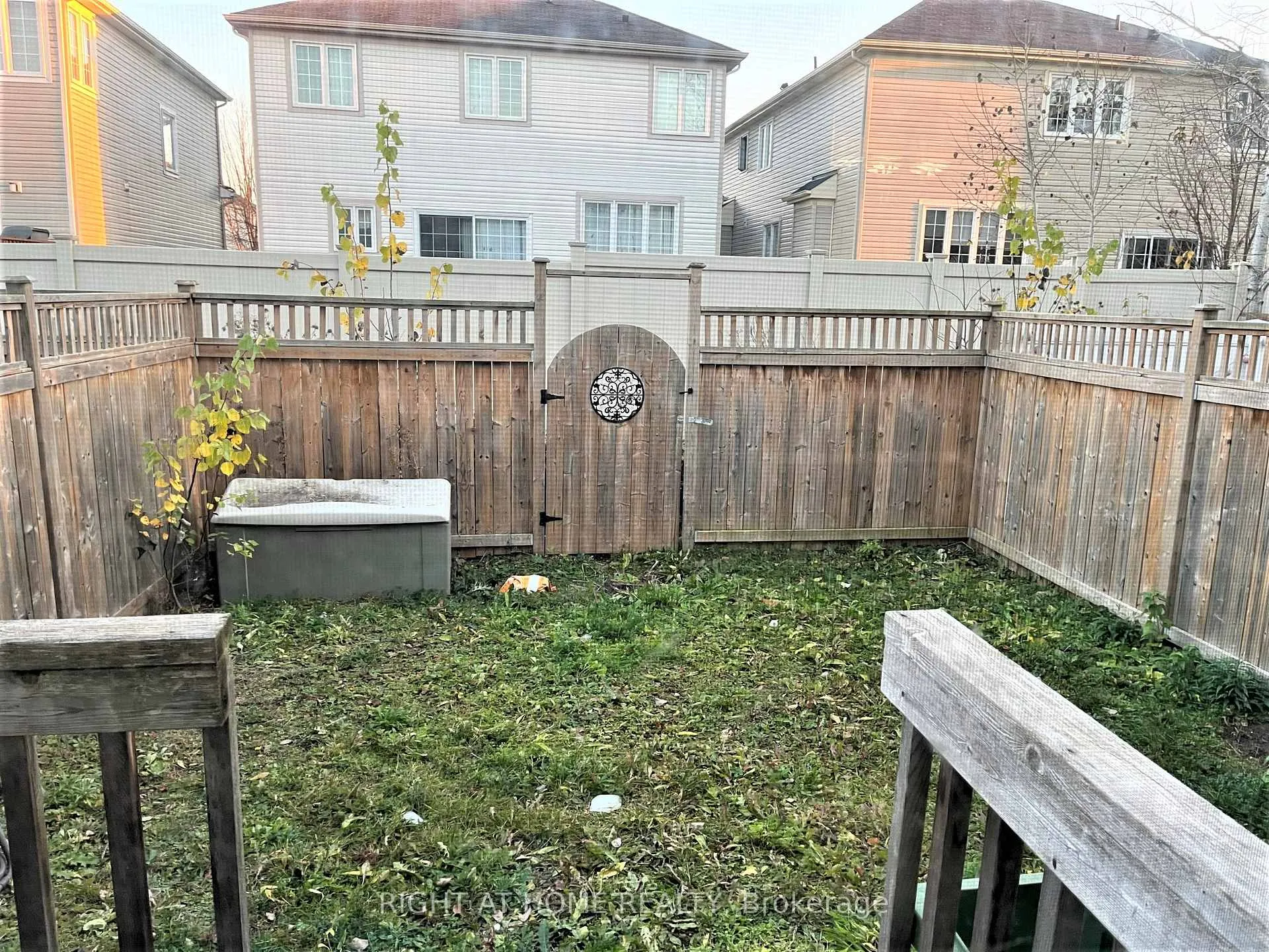 Photo 12 of 39 Dundalk Private, Ottawa, Barrhaven - Stonebridge — HOMEH