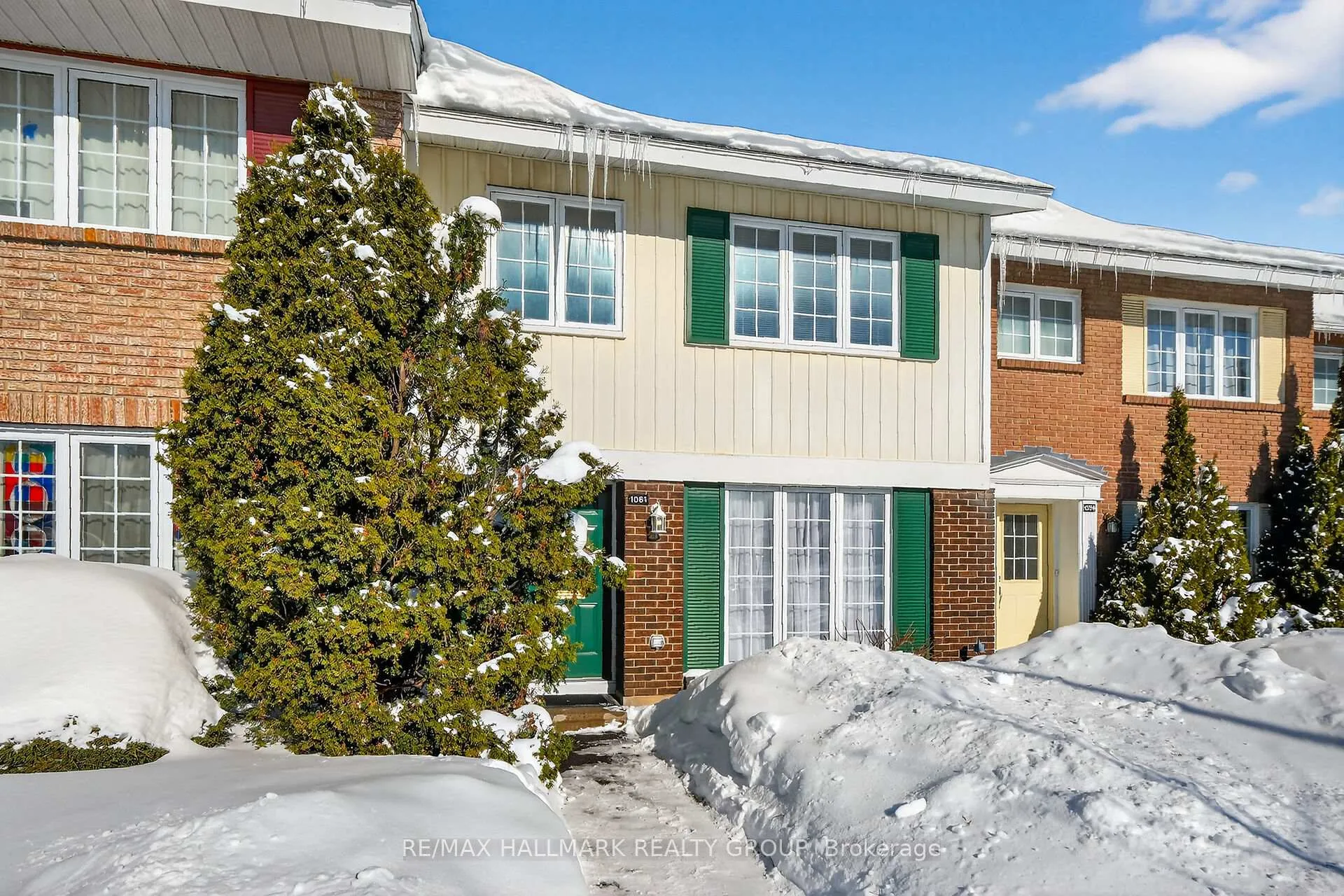 Photo 3 of Unit 111, 1061 Meadowlands Drive, Ottawa, Carleton Square — HOMEH