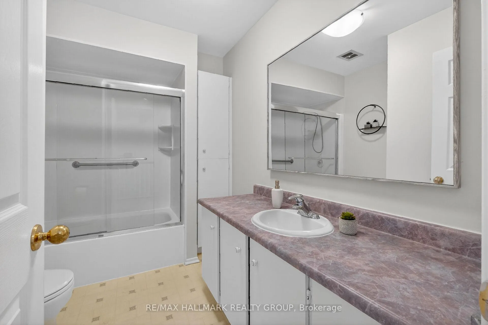 Photo 28 of Unit 111, 1061 Meadowlands Drive, Ottawa, Carleton Square — HOMEH