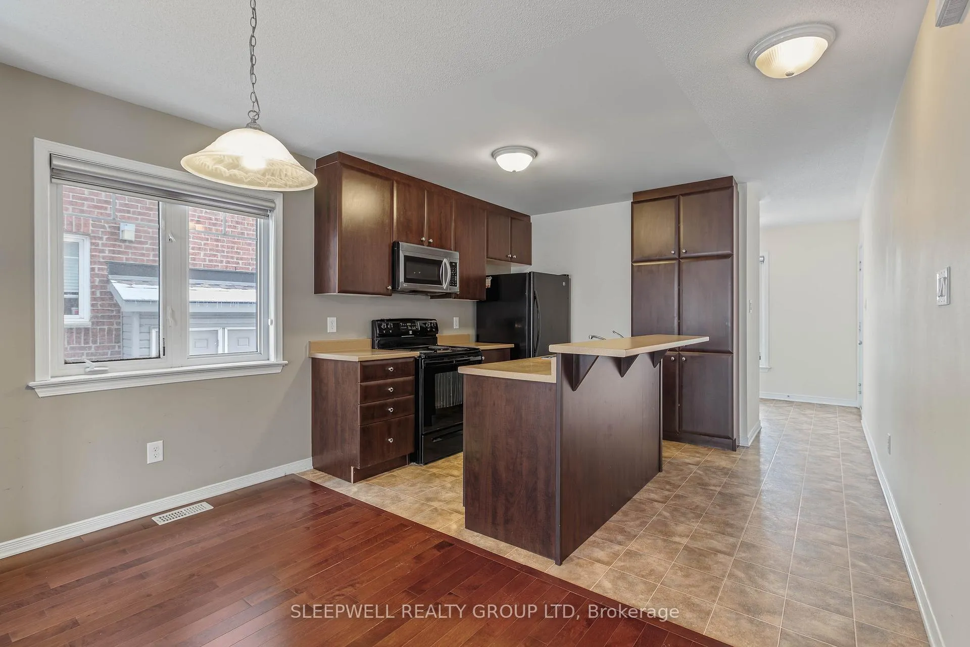 Photo 9 of 3389 Cambrian Road, Ottawa, Barrhaven - Stonebridge — HOMEH