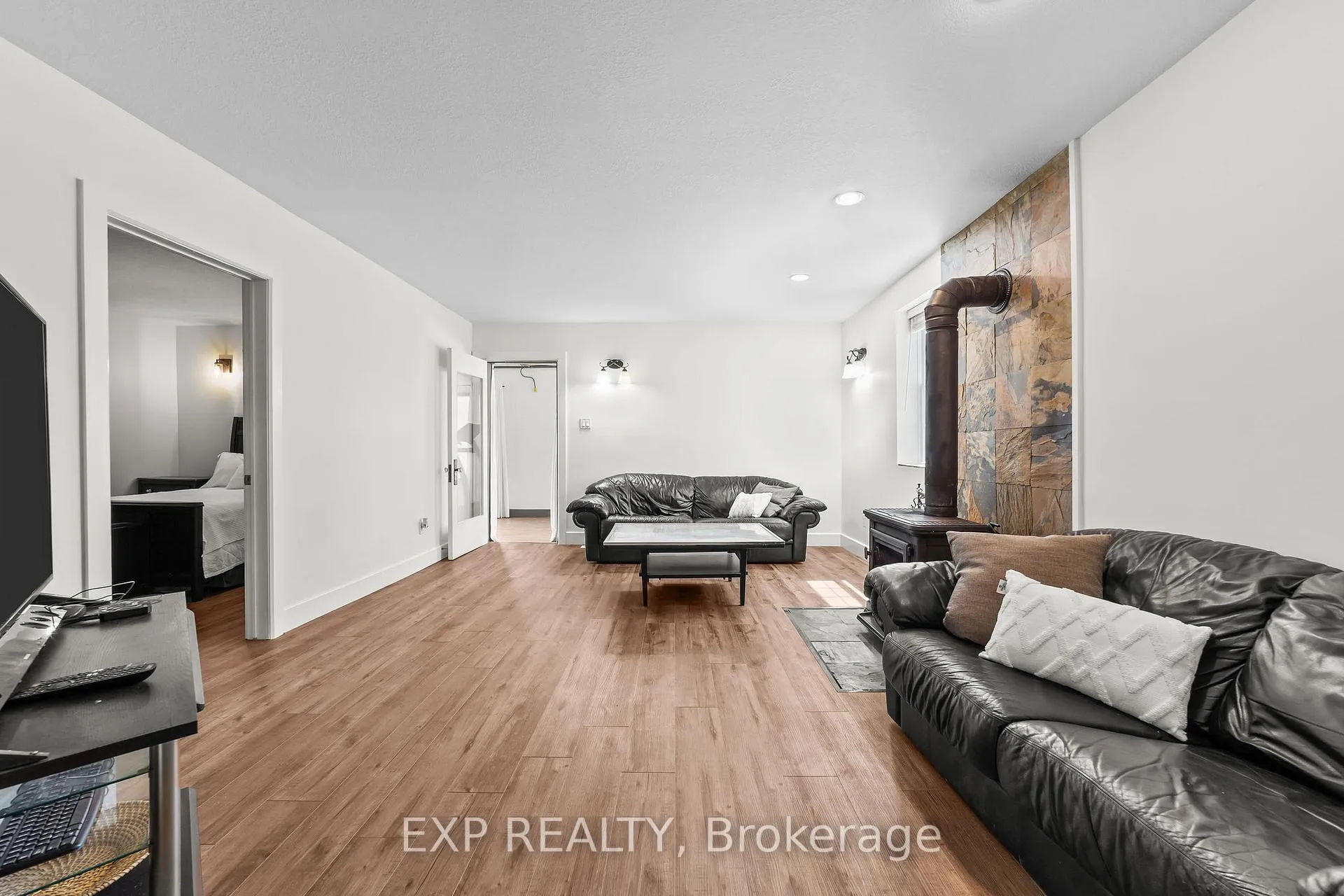 Photo 10 of 137 Fried Street, Bluewater, Dashwood — HOMEH