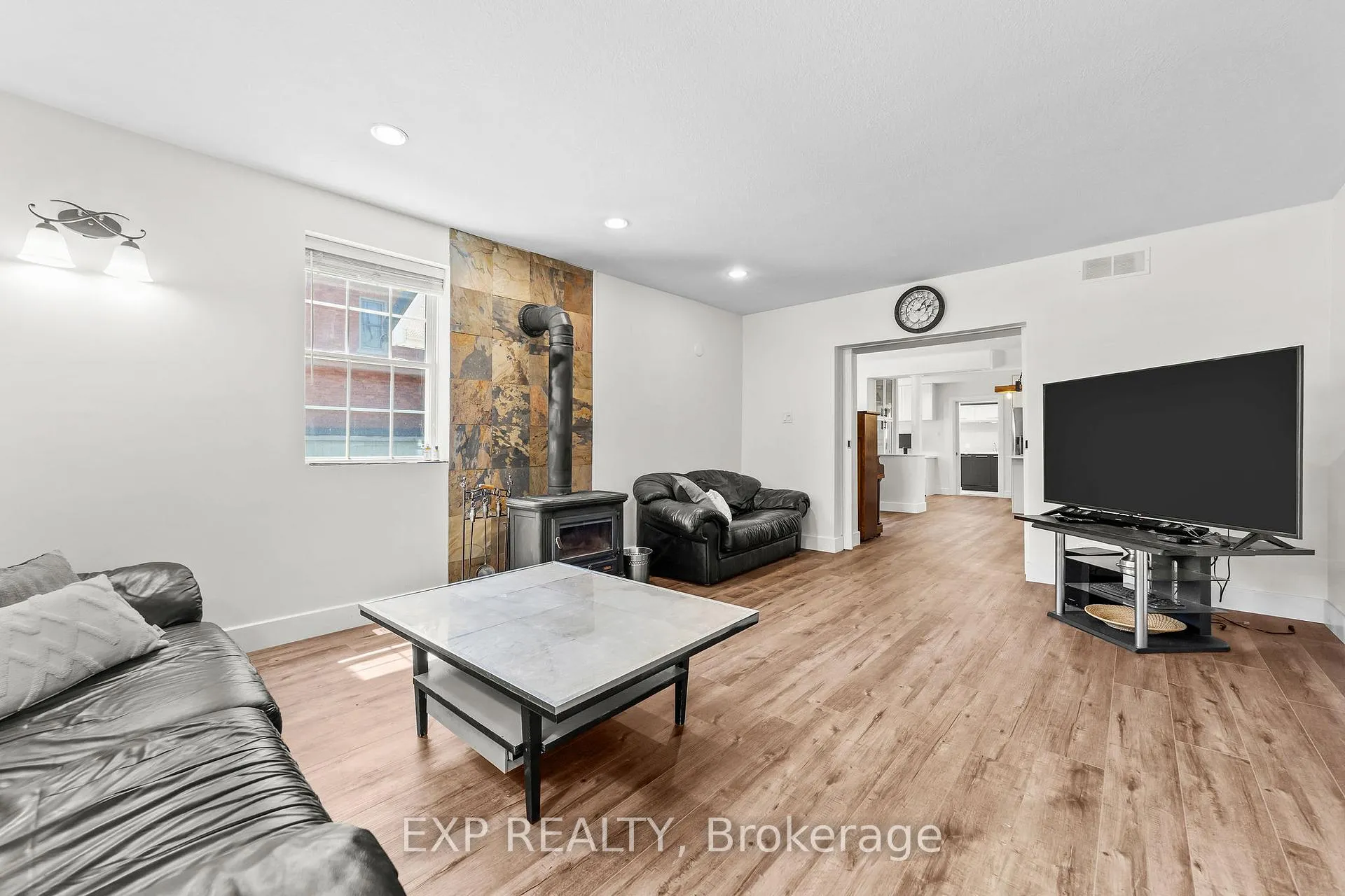 Photo 11 of 137 Fried Street, Bluewater, Dashwood — HOMEH