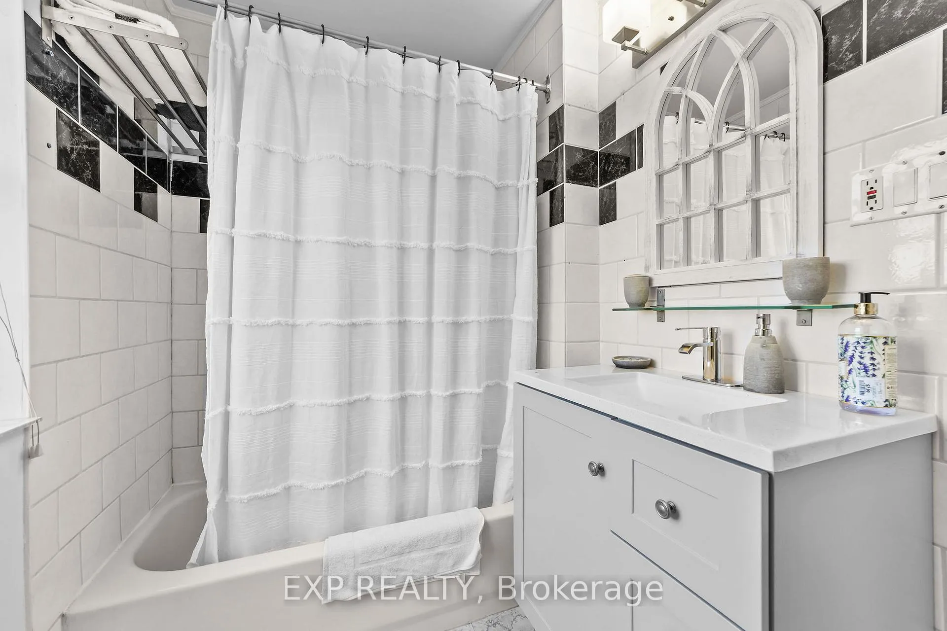 Photo 21 of 137 Fried Street, Bluewater, Dashwood — HOMEH