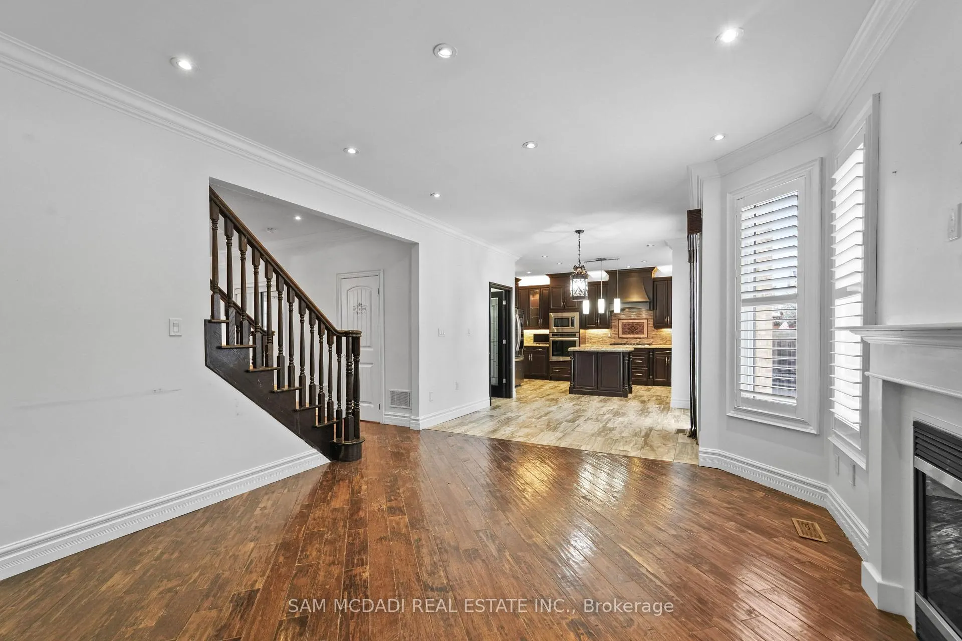 Photo 10 of Unit Upper, 424 Tonelli Lane, Milton, Harrison — HOMEH