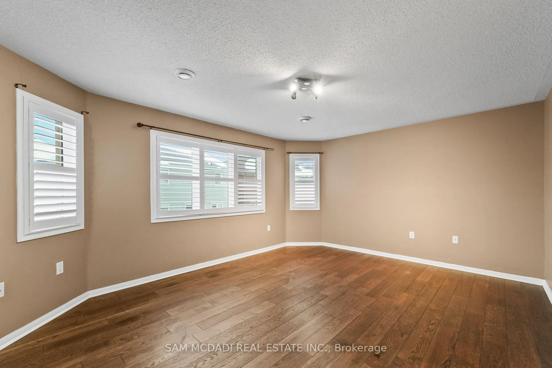 Photo 20 of Unit Upper, 424 Tonelli Lane, Milton, Harrison — HOMEH