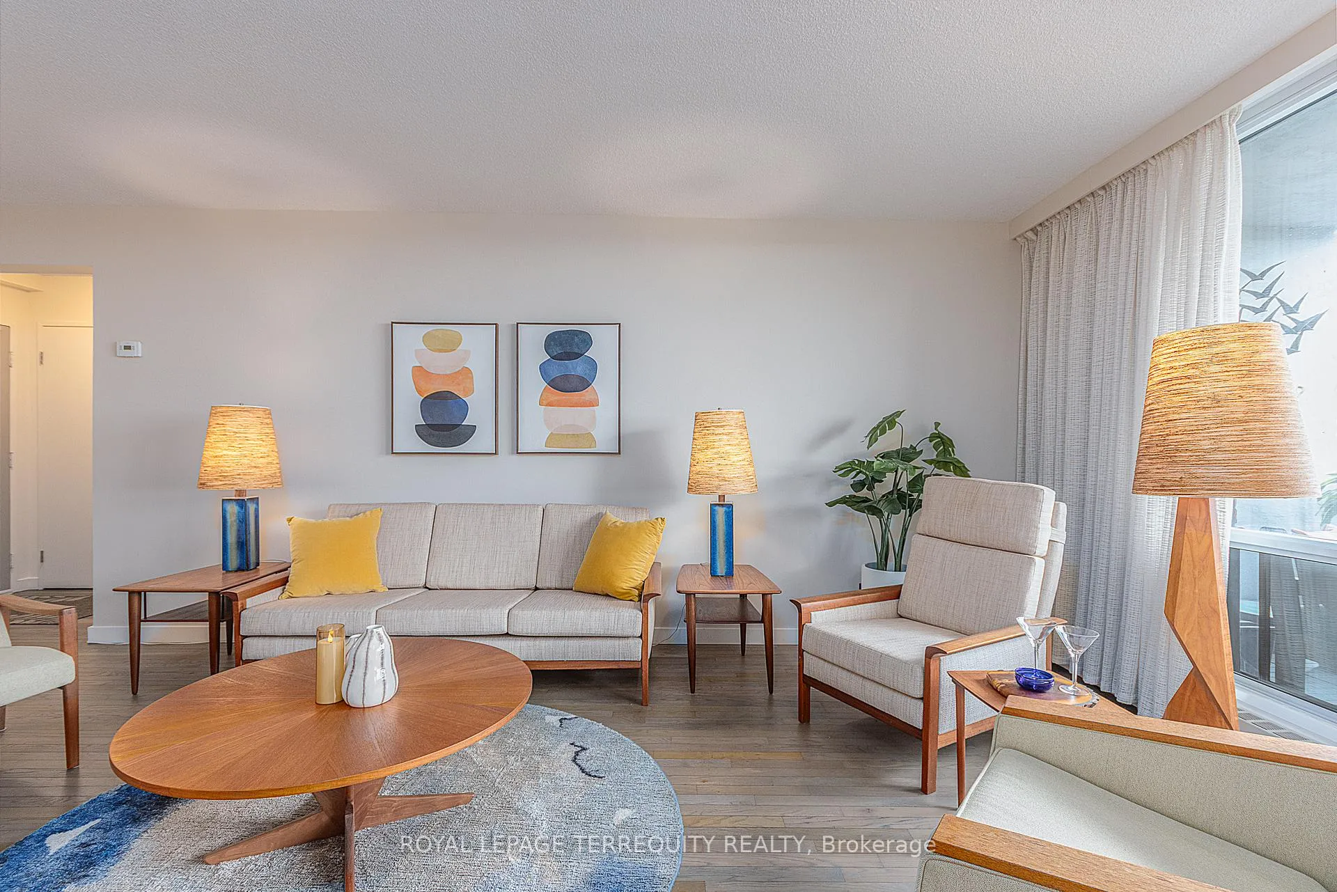 Photo 2 of Unit 807, 1210 Radom Street, Pickering, Bay Ridges — HOMEH