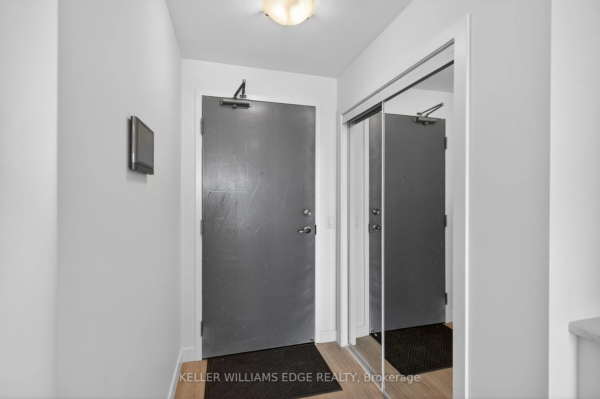 Photo 6 of 461 Green Road, Hamilton, Lakeshore — HOMEH