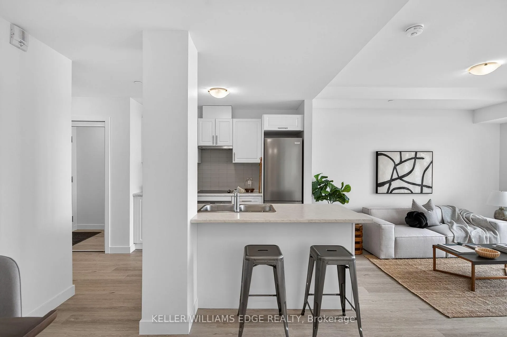 Photo 16 of 461 Green Road, Hamilton, Lakeshore — HOMEH