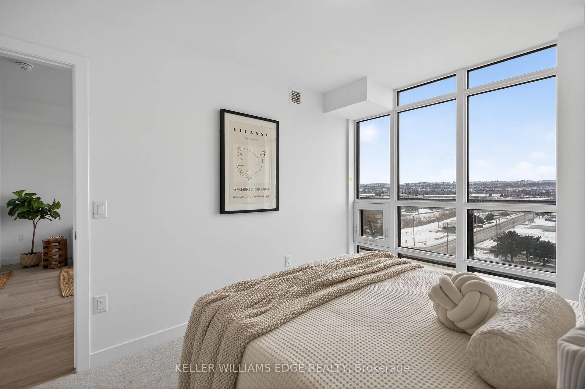 Photo 31 of 461 Green Road, Hamilton, Lakeshore — HOMEH
