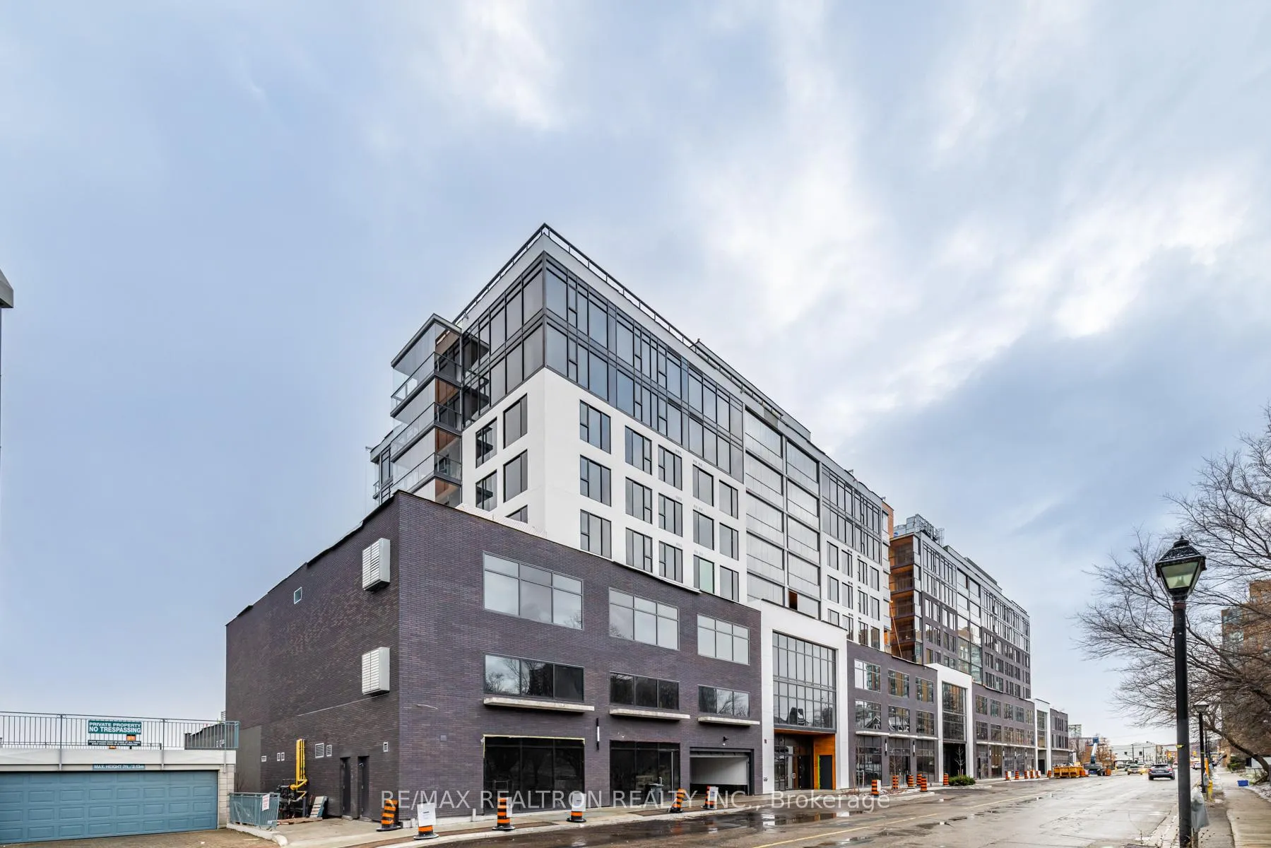 Photo 1 of Unit 814, 185 Dunlop Street E, Barrie, Lakeshore — HOMEH