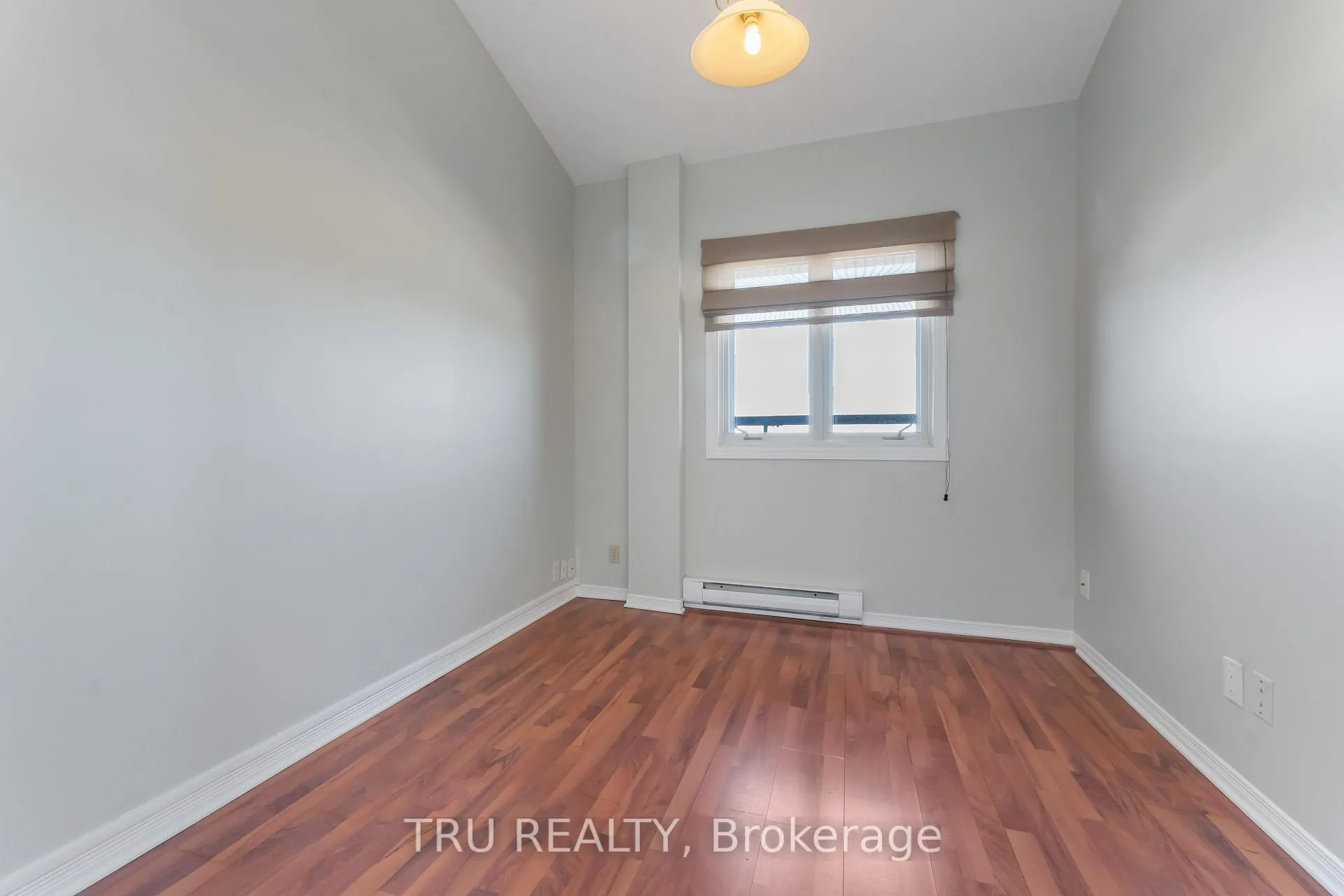 Photo 14 of Unit PH4, 158A McArthur Avenue, Ottawa, Vanier — HOMEH
