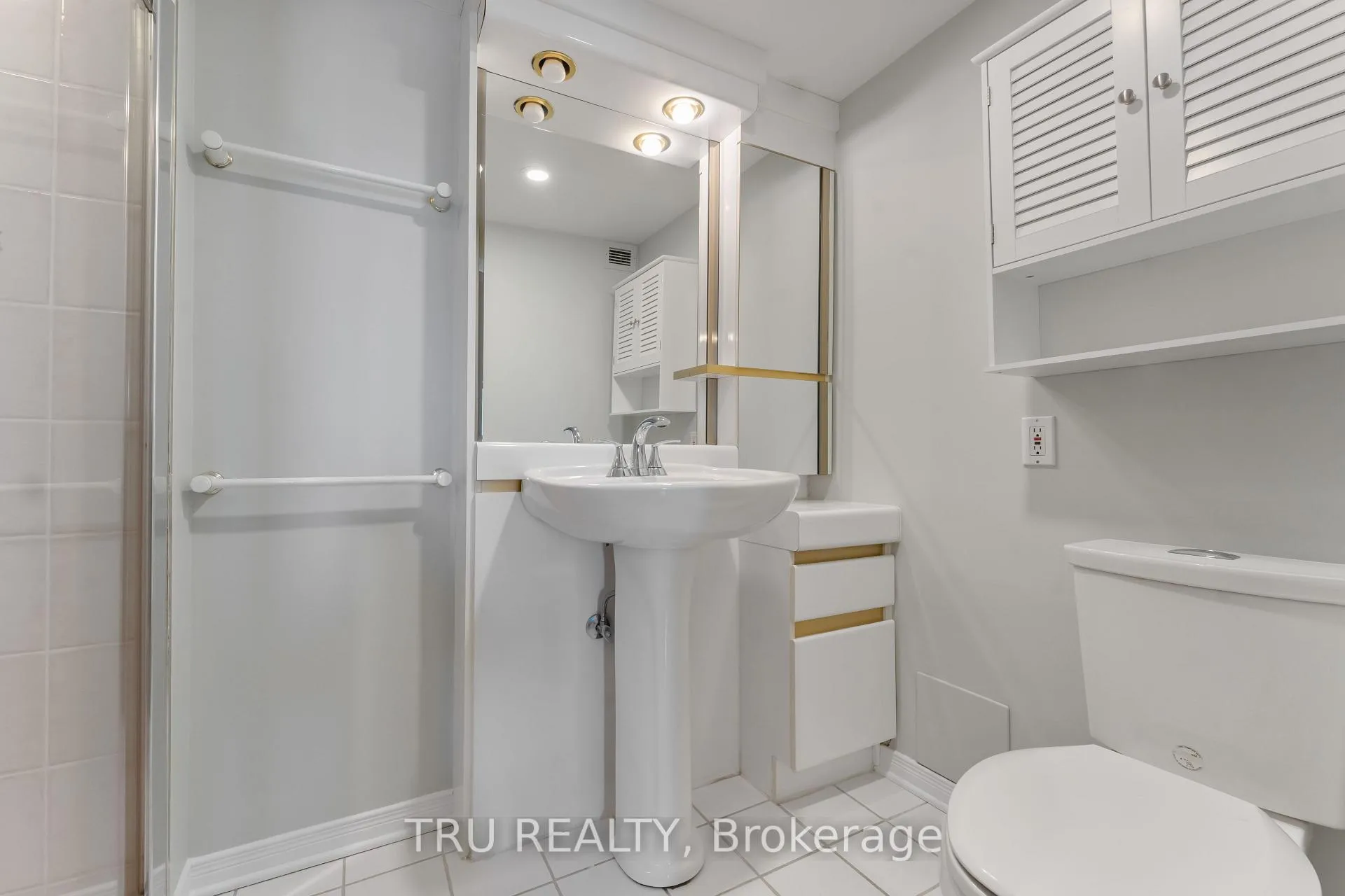 Photo 17 of Unit PH4, 158A McArthur Avenue, Ottawa, Vanier — HOMEH