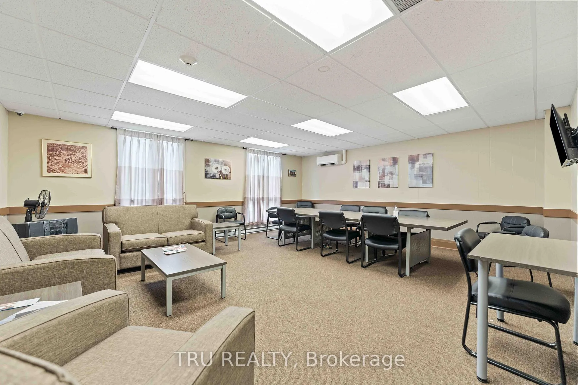 Photo 21 of Unit PH4, 158A McArthur Avenue, Ottawa, Vanier — HOMEH