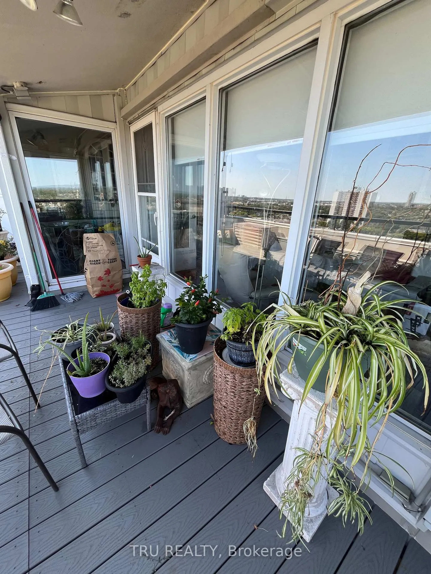 Photo 42 of Unit PH4, 158A McArthur Avenue, Ottawa, Vanier — HOMEH