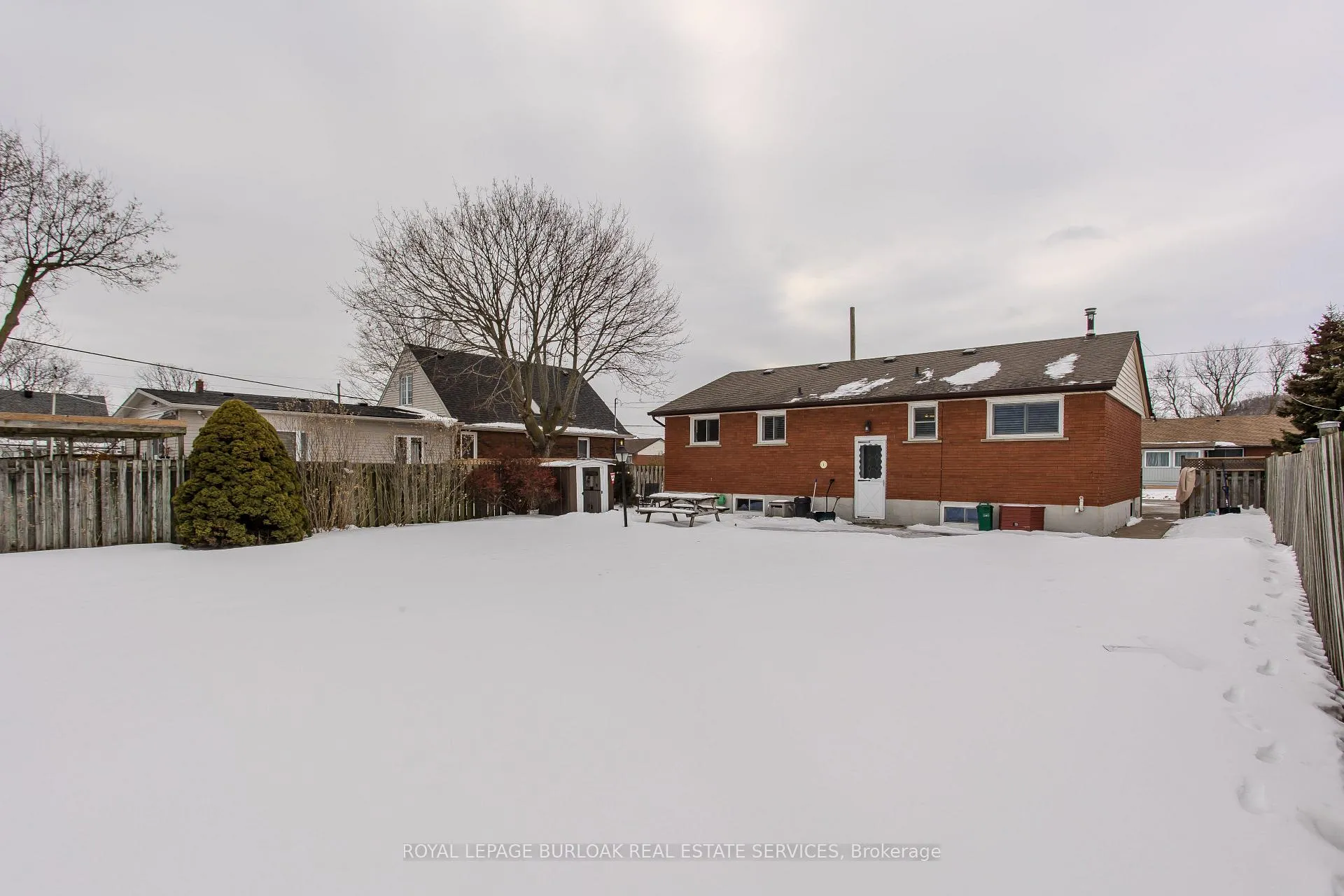 Photo 9 of 4 Cherry Avenue, Grimsby, Grimsby Beach — HOMEH