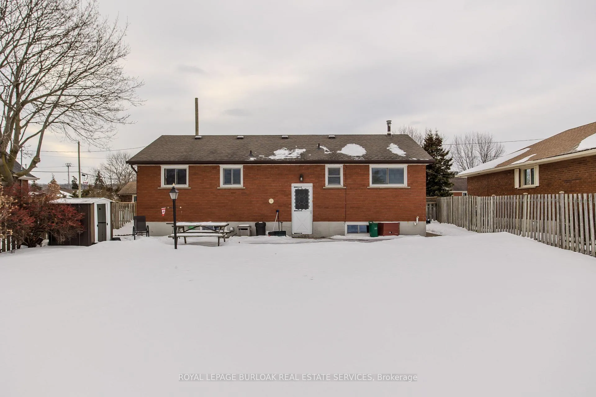 Photo 10 of 4 Cherry Avenue, Grimsby, Grimsby Beach — HOMEH