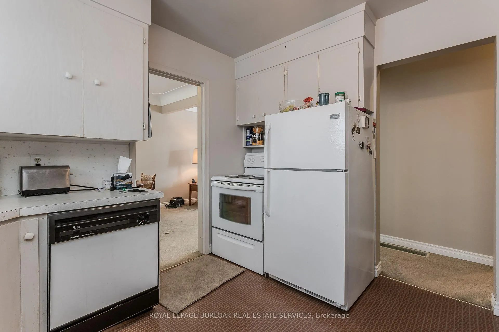 Photo 18 of 4 Cherry Avenue, Grimsby, Grimsby Beach — HOMEH