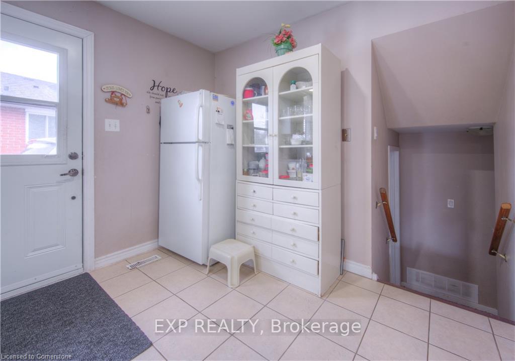 Photo 7 of 74 Markwood Drive, Kitchener — HOMEH