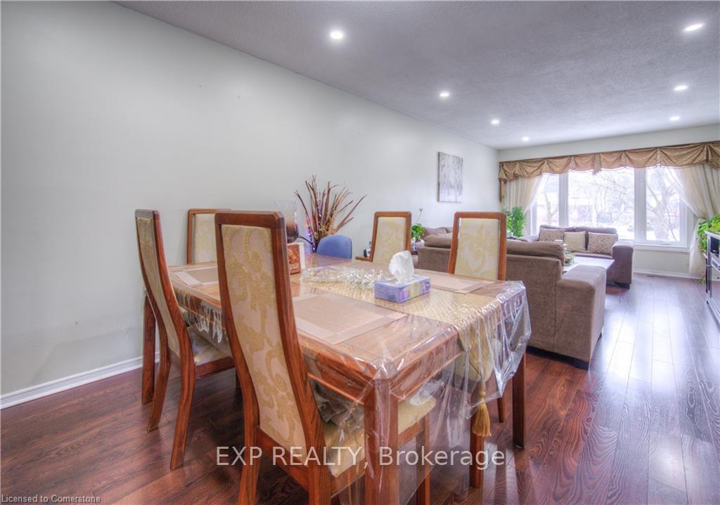 Photo 8 of 74 Markwood Drive, Kitchener — HOMEH