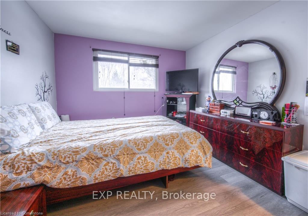 Photo 14 of 74 Markwood Drive, Kitchener — HOMEH