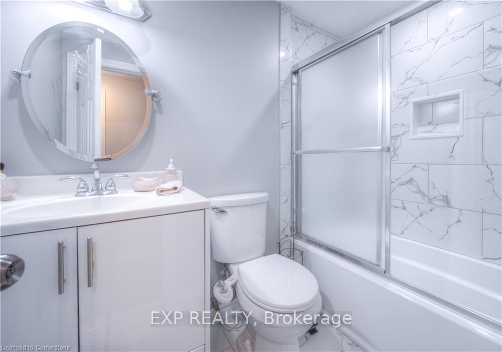 Photo 15 of 74 Markwood Drive, Kitchener — HOMEH