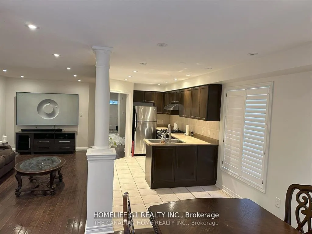 Photo 3 of 174 Cathedral Drive, Whitby, Rolling Acres — HOMEH