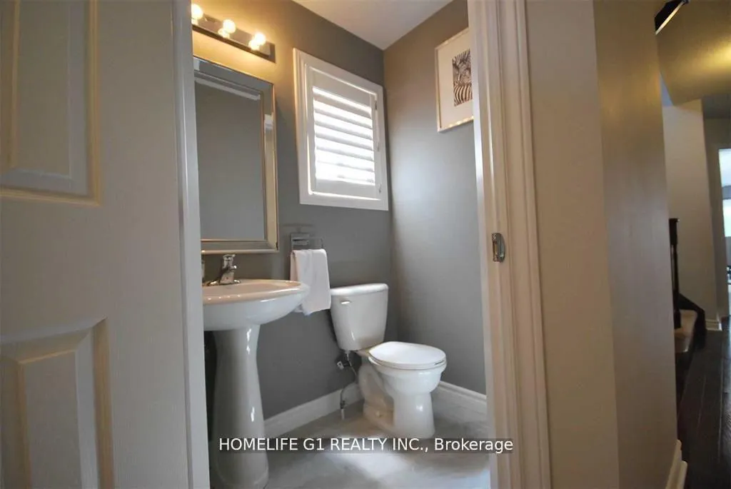 Photo 6 of 174 Cathedral Drive, Whitby, Rolling Acres — HOMEH
