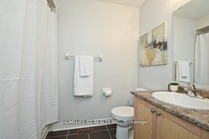 Photo 9 of 174 Cathedral Drive, Whitby, Rolling Acres — HOMEH